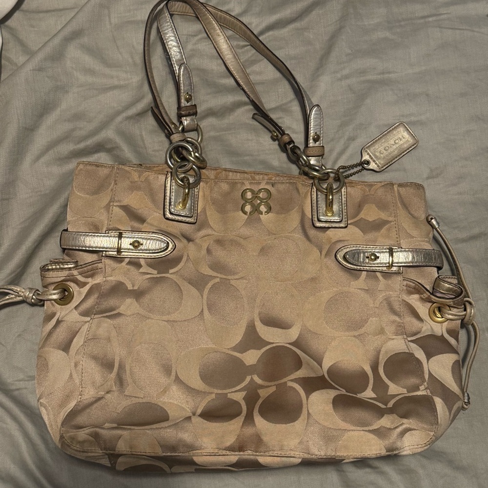 Coach gold Signature Tote Bag